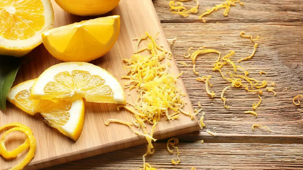 Zitronen- und Orangenschalen mit Essig: Welche Vorteile bietet diese kraftvolle Mischung?